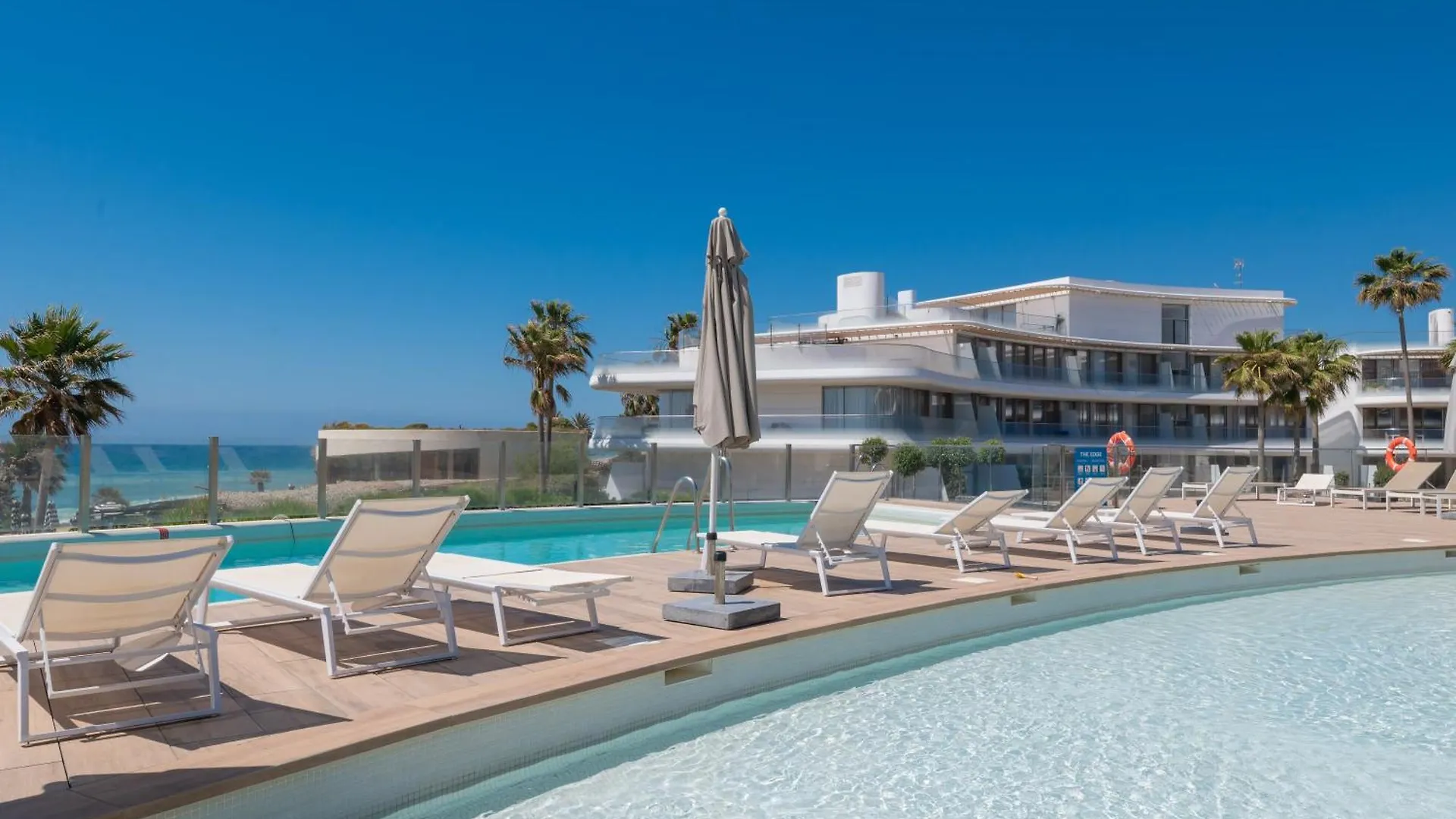 Edge Luxury Beachfront 2Br With 3 Pools, Wellness, Gym Estepona